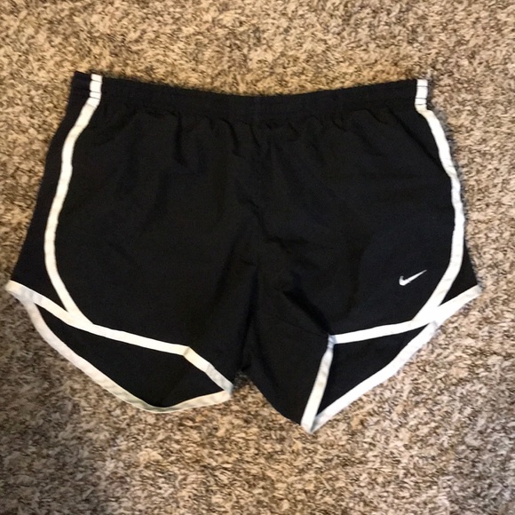 Nike Shorts - Picture 1 of 2